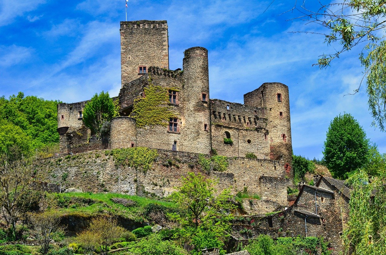 Hidden Heritage Trails: Discovering India’s Offbeat Historical Sites